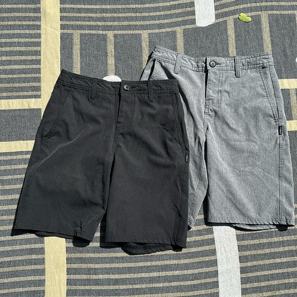 BOY'S RESERVE HEATHER HYBRID SHORTS